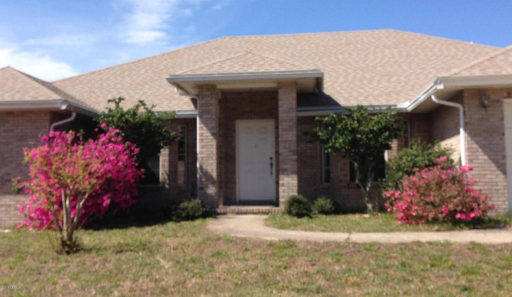 766 Benton Harbor Dr E, Jacksonville, FL 32225