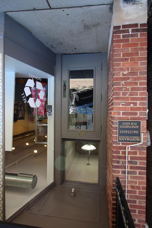 561 Lincoln Ave #4B, Winnetka, IL 60093