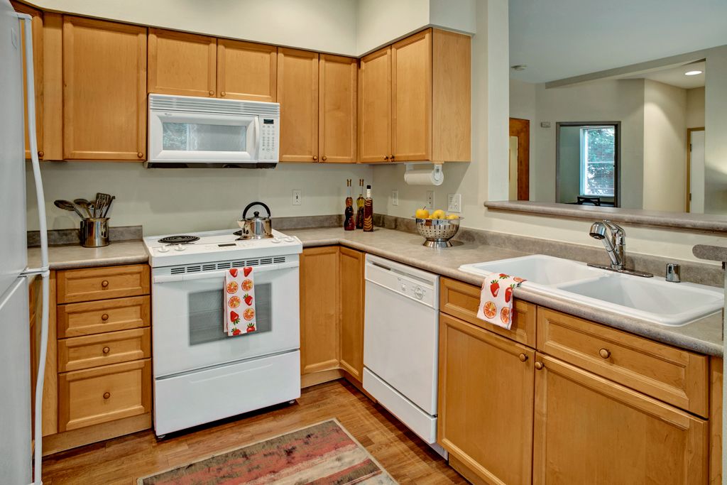 12121 Admiralty Way #I105, Everett, WA 98204