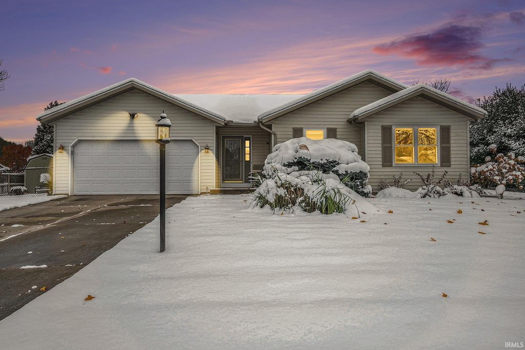 46517 Homes For Sale & 46517 Real Estate - 41 Homes | Trulia