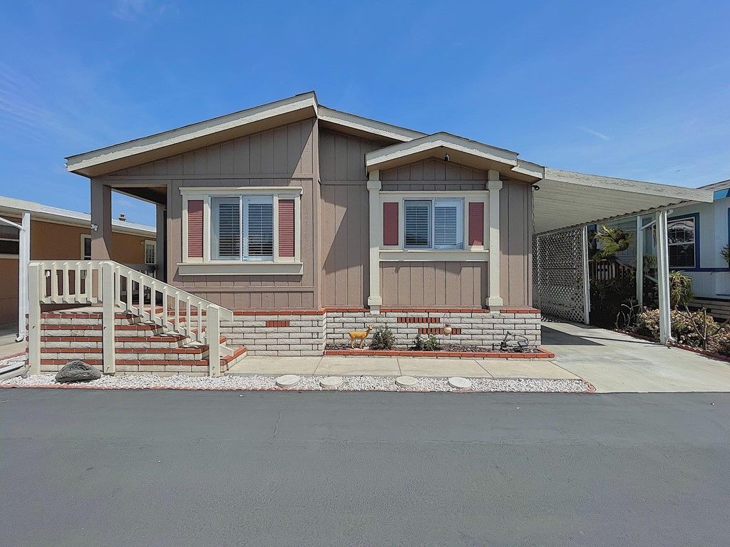 718 Catalpa Ln, Fountain Valley, CA 92708