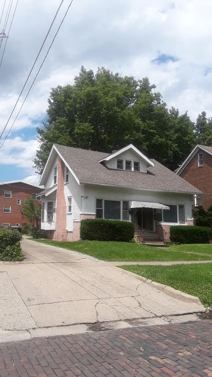 808 W Indiana Ave #2, Urbana, IL 61801