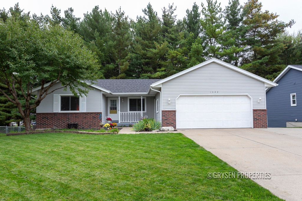 1422 Caprice Dr, Jenison, MI 49428 | Trulia