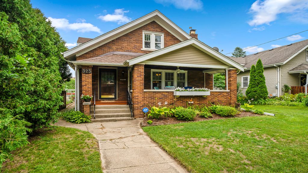 323 N Rockford Ave, Rockford, IL 61107 MLS 11172015 Trulia