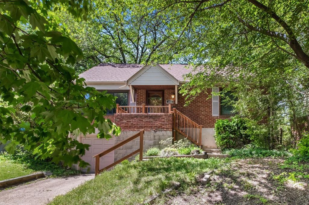 3463 Havenbrook Dr, Saint Louis, MO 63114