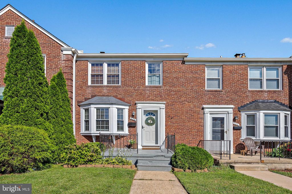 325 Small Ct, Baltimore, MD 21228