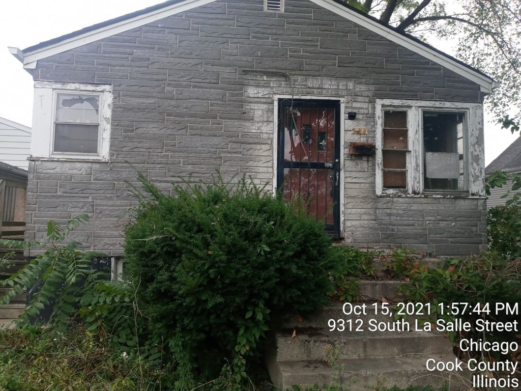 9318 S La Salle St, Chicago, IL 60620