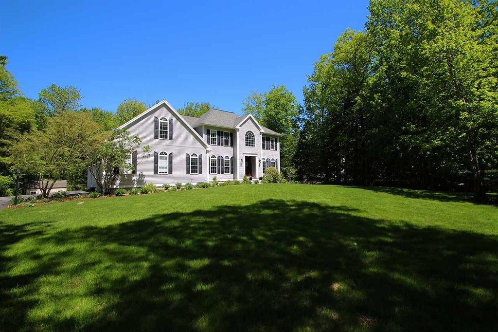 5 Champernowne, Madbury, NH 4 Bed, 4 Bath SingleFamily Home 40