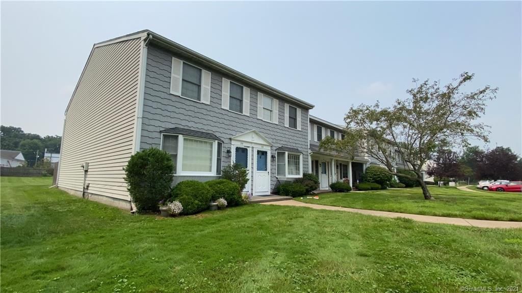 32 Joiners Rd   #32, Rocky Hill, CT 06067