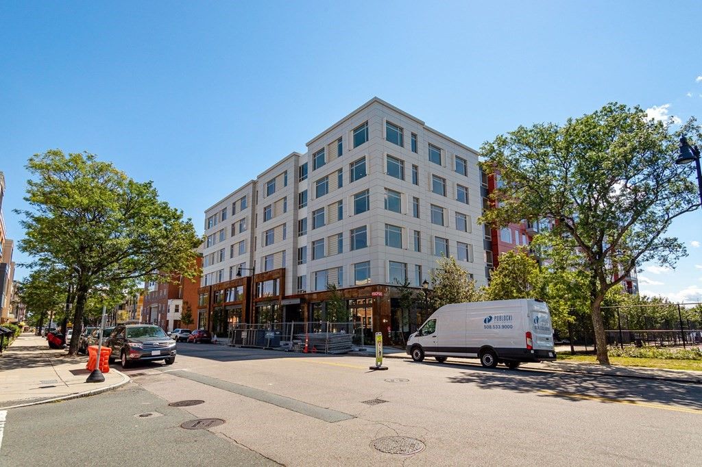 99 Sumner St #210, Boston, MA 02128