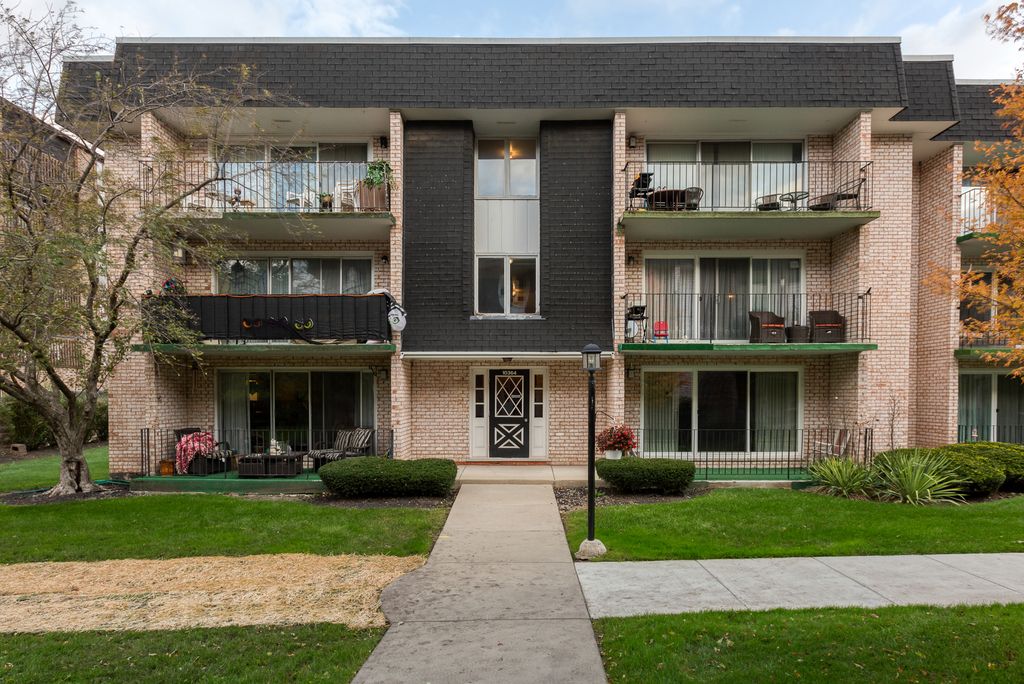 10364 Parkside Ave #2C, Oak Lawn, IL 60453