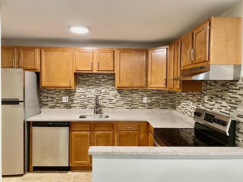 44 Camp St, Middletown, CT 06457