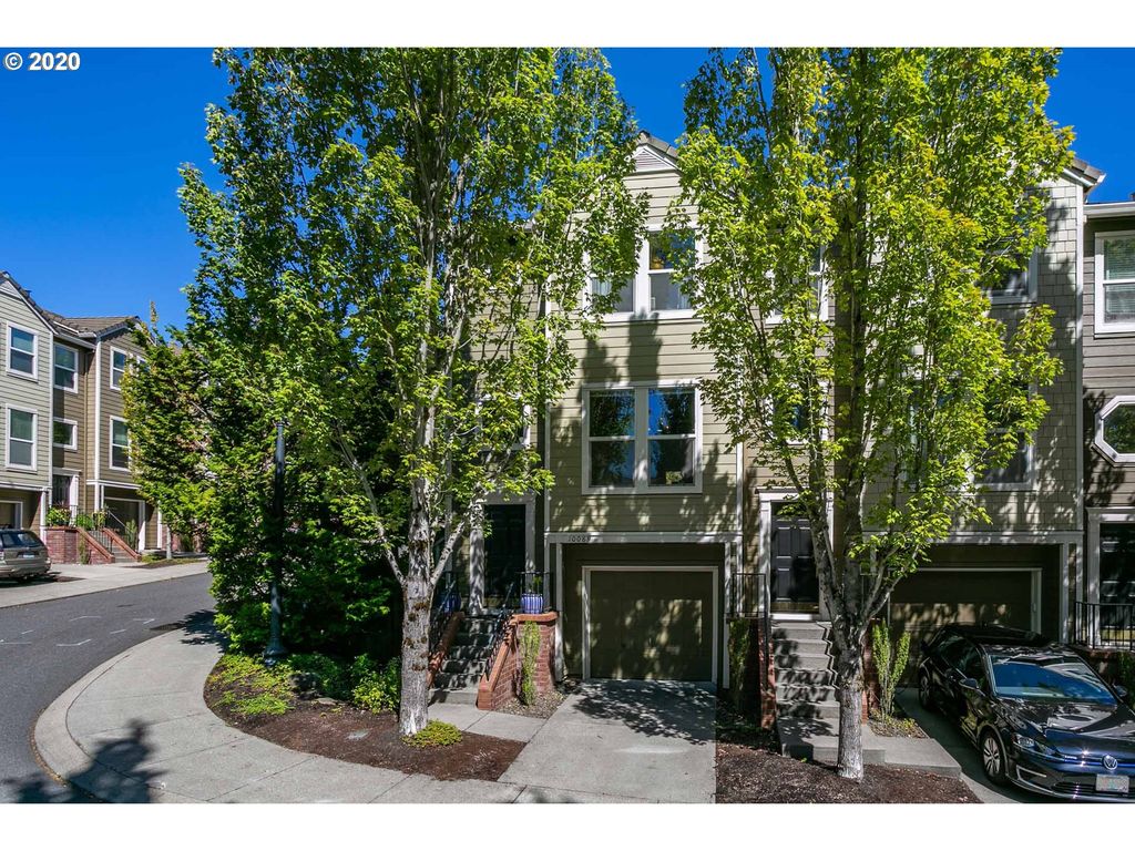 10089 NW Wilshire Ln, Portland, OR 97229