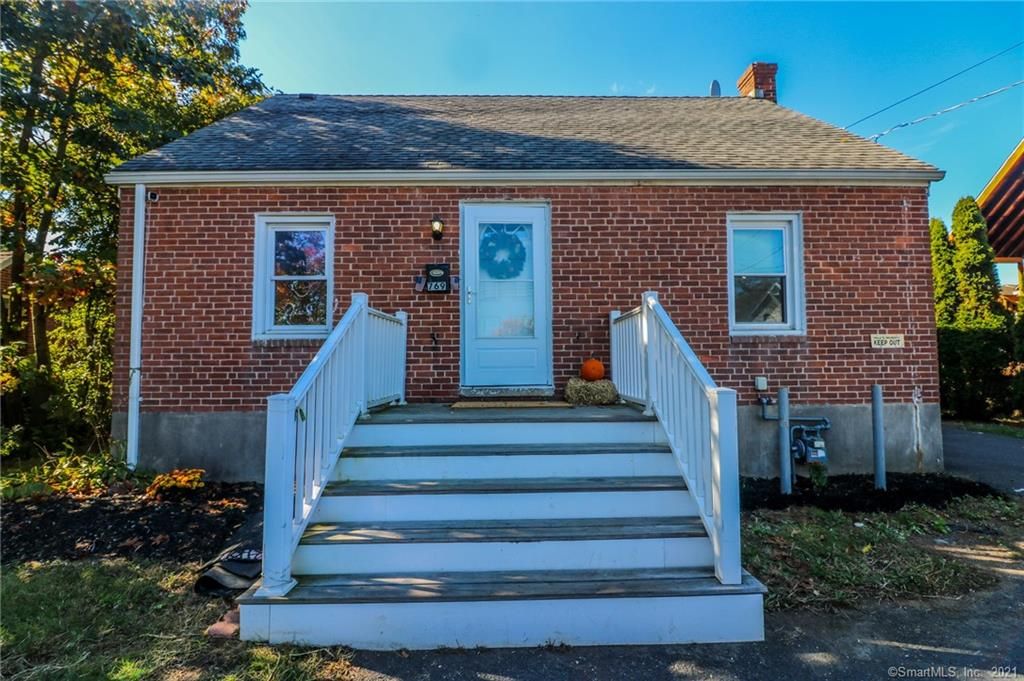 769 King St, Bristol, CT 06010