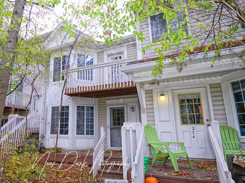 272 W Treehouse Ln, Round Lake, IL 60073 Trulia