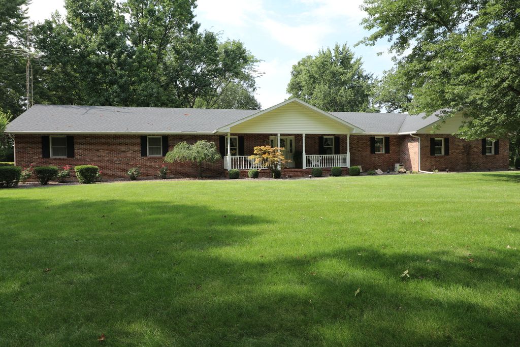 21 Country Club Ln, Arcola, IL 61910 Trulia