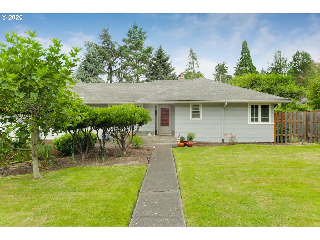 12215 SW Douglas St, Portland, OR 97225