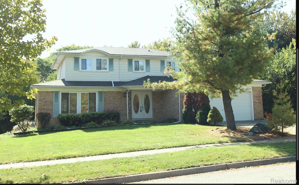 2480 Placid Way, Ann Arbor, MI 48105