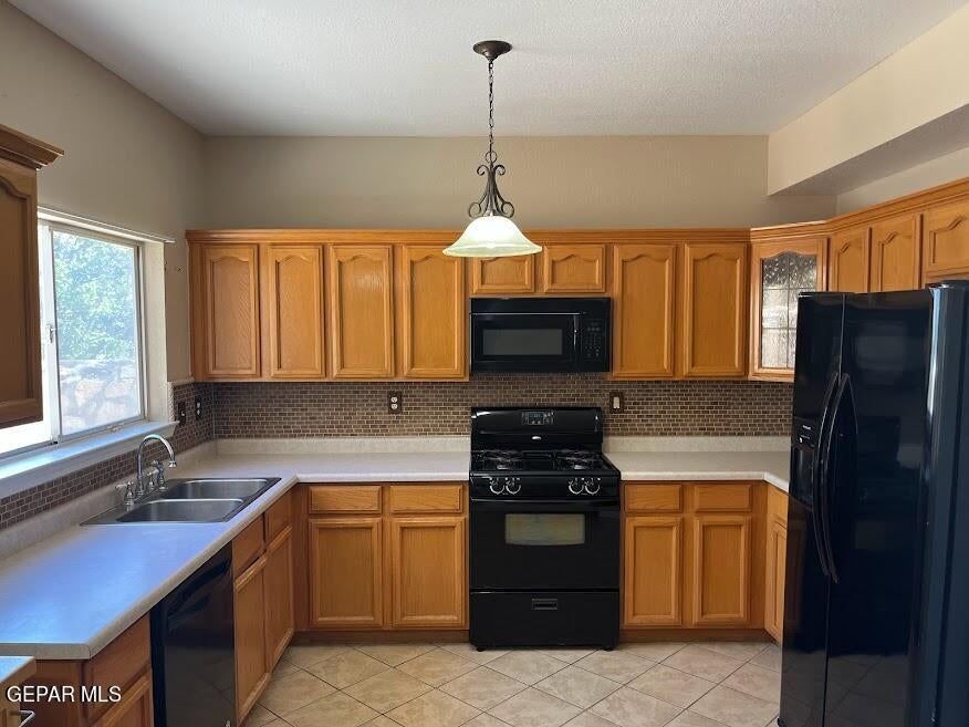 7080 Luz De Espejo Dr, El Paso, TX 79912