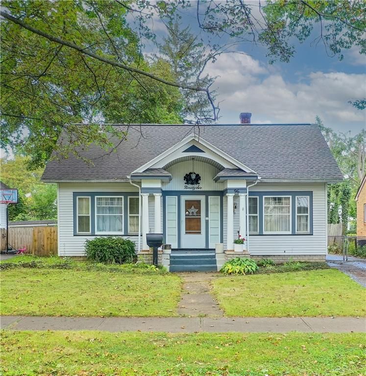 96 Garford Rd, Rochester, NY 14622