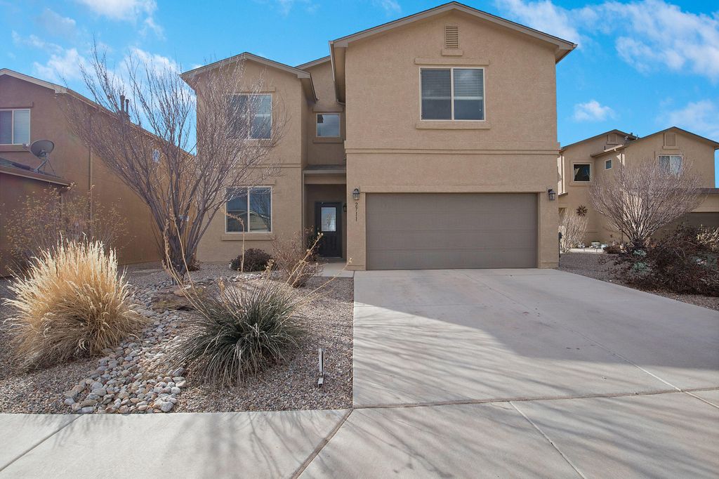 2711 Full Moon Ct NE, Rio Rancho, NM 87144