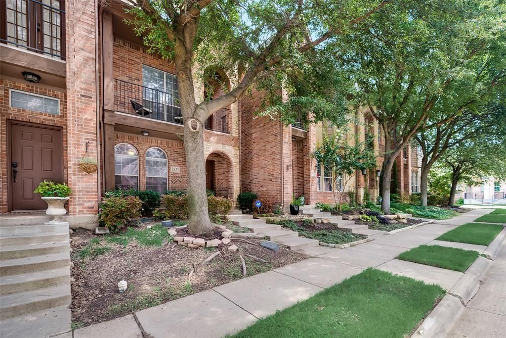 2523 Tye Ln, Lewisville, TX 75056