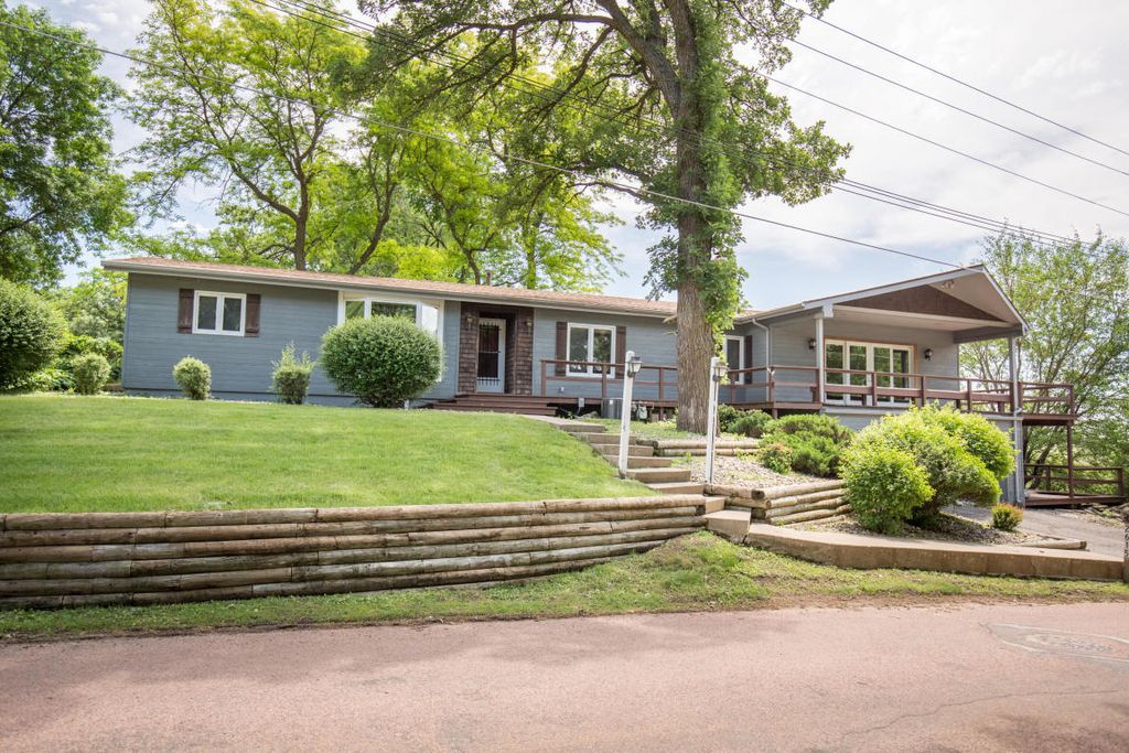 2615 Okoboji Blvd, Milford, IA 51351 Trulia