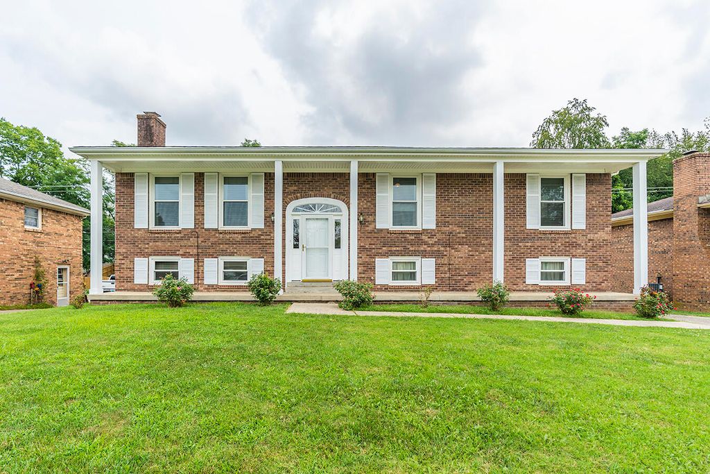 4320 Calevares Dr, Lexington, KY 40514
