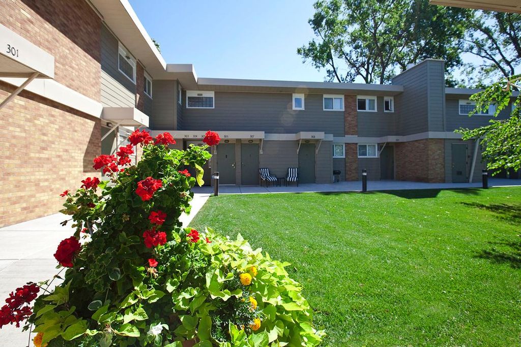 Valley Village Apartments Golden Valley, MN Trulia