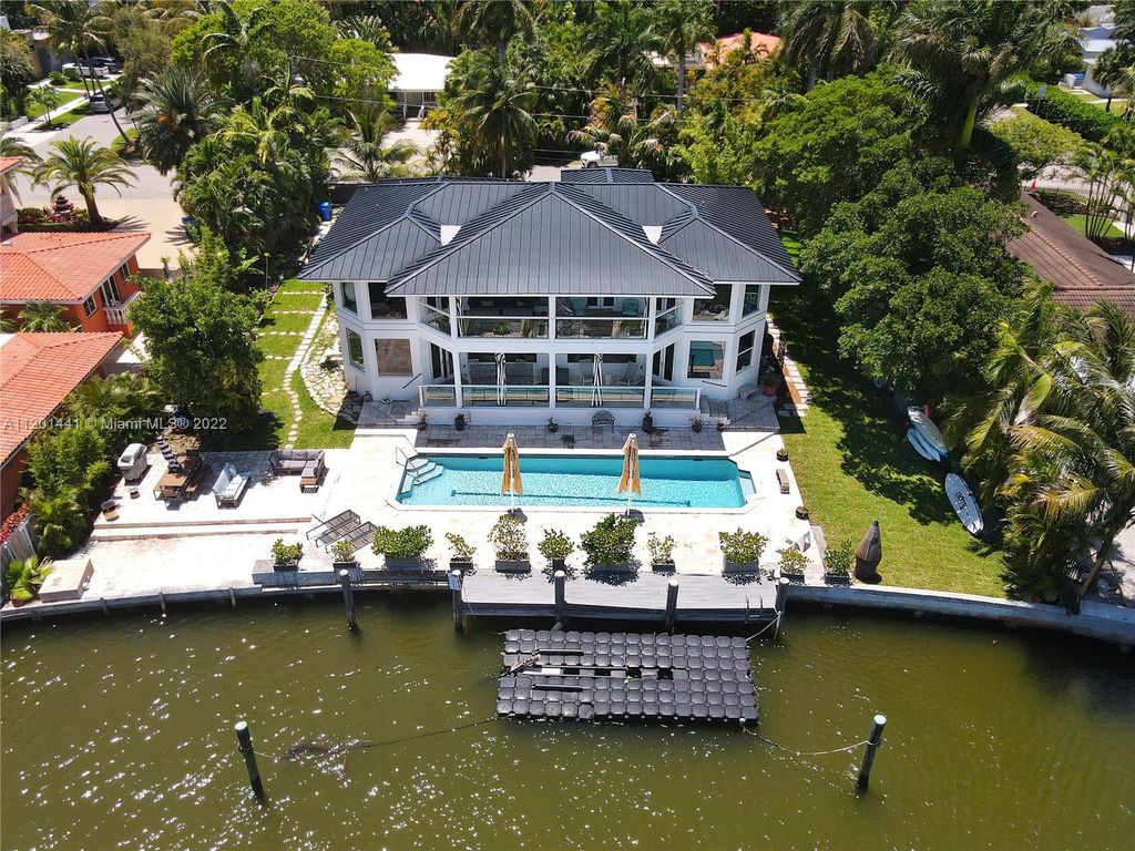 7231 Belle Meade Blvd, Miami, FL 33138