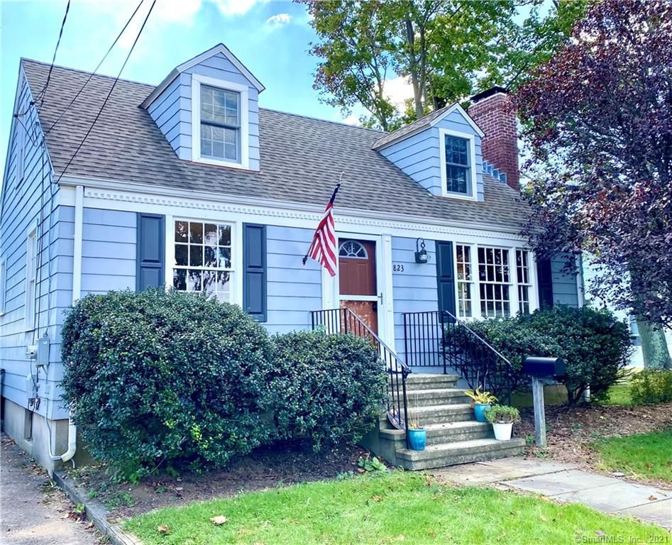 823 Oldfield Rd, Fairfield, CT 06824