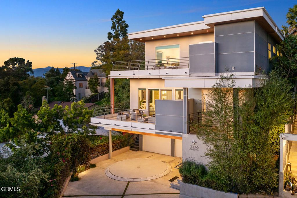 2336 Hidalgo Ave, Los Angeles, CA 90039