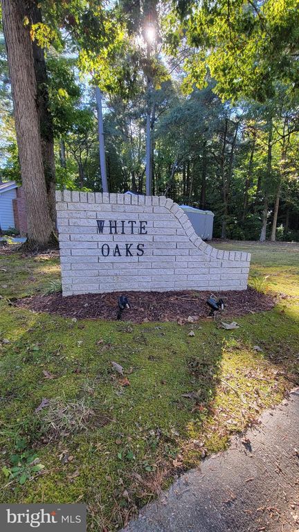 34 White Oaks Ln, Pocomoke City, MD 21851