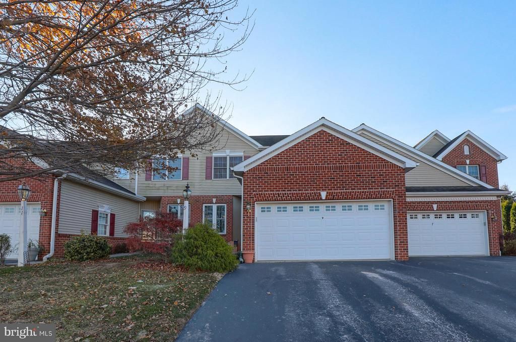 9 Weaver Ave, Ephrata, PA 17522 | Trulia