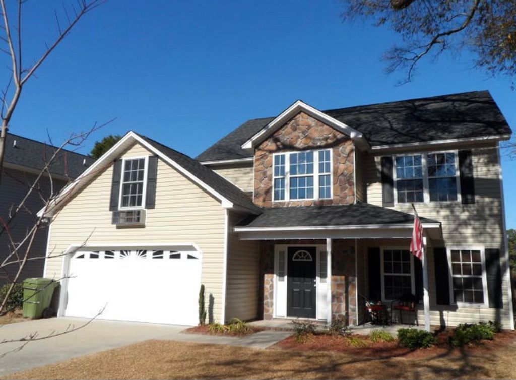 135 Masters Dr, Sumter, SC 29154