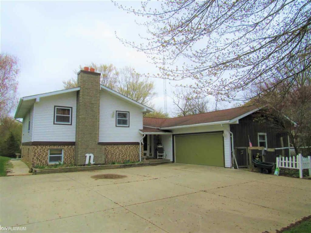 3675 Black River Rd, Croswell, MI 48422 Trulia