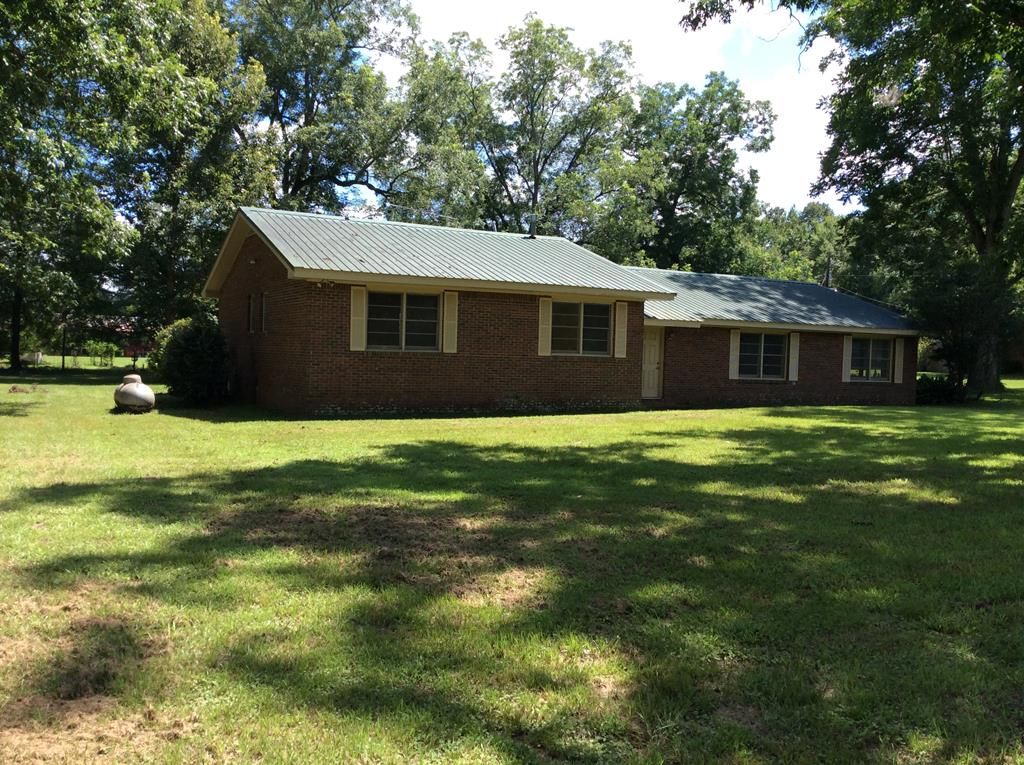 445 W Hickory Grove Rd, Lapine, AL 3 Bed, 2 Bath SingleFamily Home