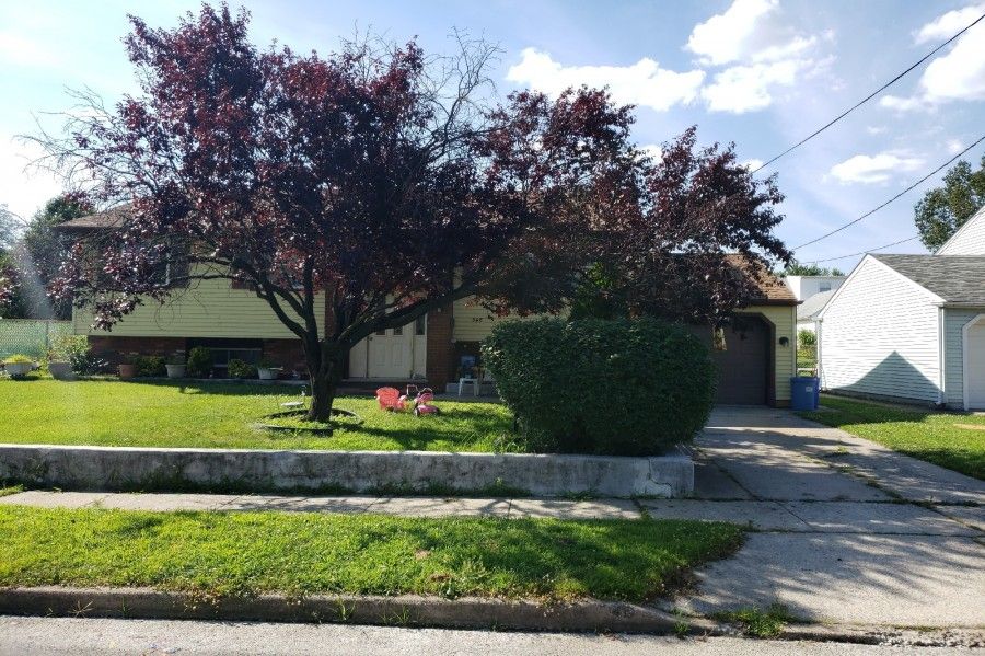 348 Peach Rd, Bellmawr, NJ 08031
