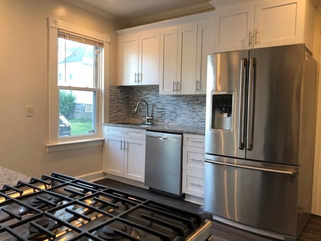 22 Tyndall Ave, Providence, RI 02908