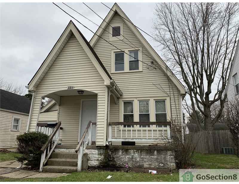 2319 Maple Ave NE, Canton, OH 44714