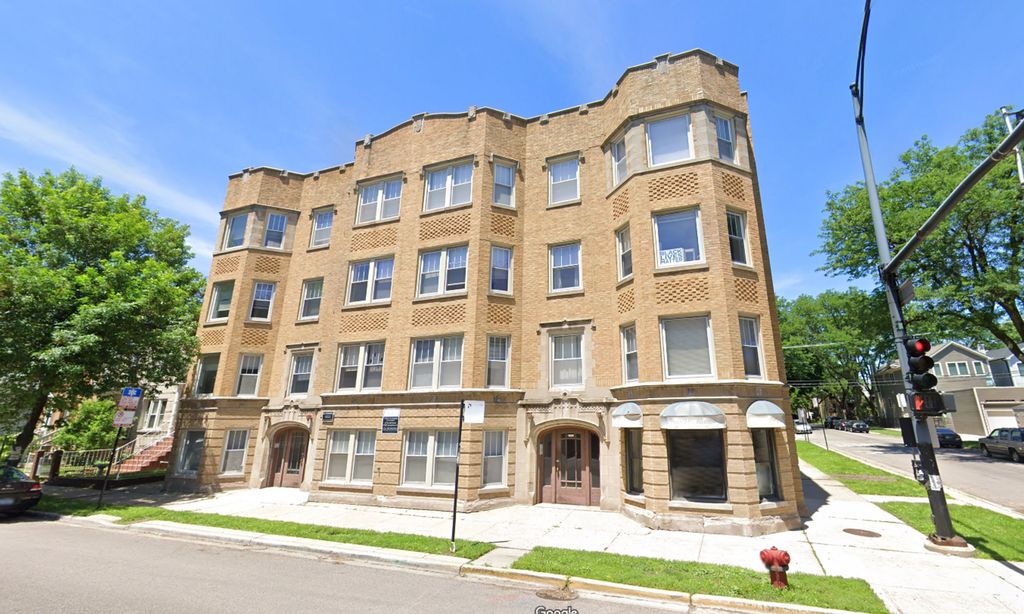 2200 W Foster Ave, Chicago, IL 60625