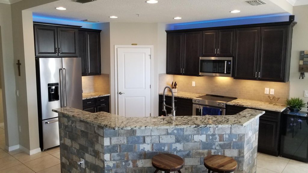 1244 Riverscape St, Bradenton, FL - 3 Bed, 2 Bath Apartment - 7 Photos