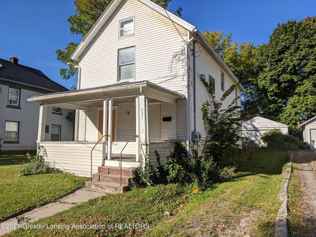 737 Wisconsin Ave, Lansing, MI 48915