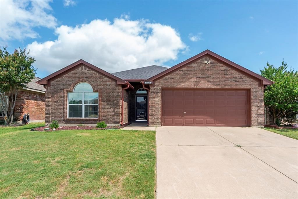4528 Wheatland Dr, Fort Worth, TX 76179