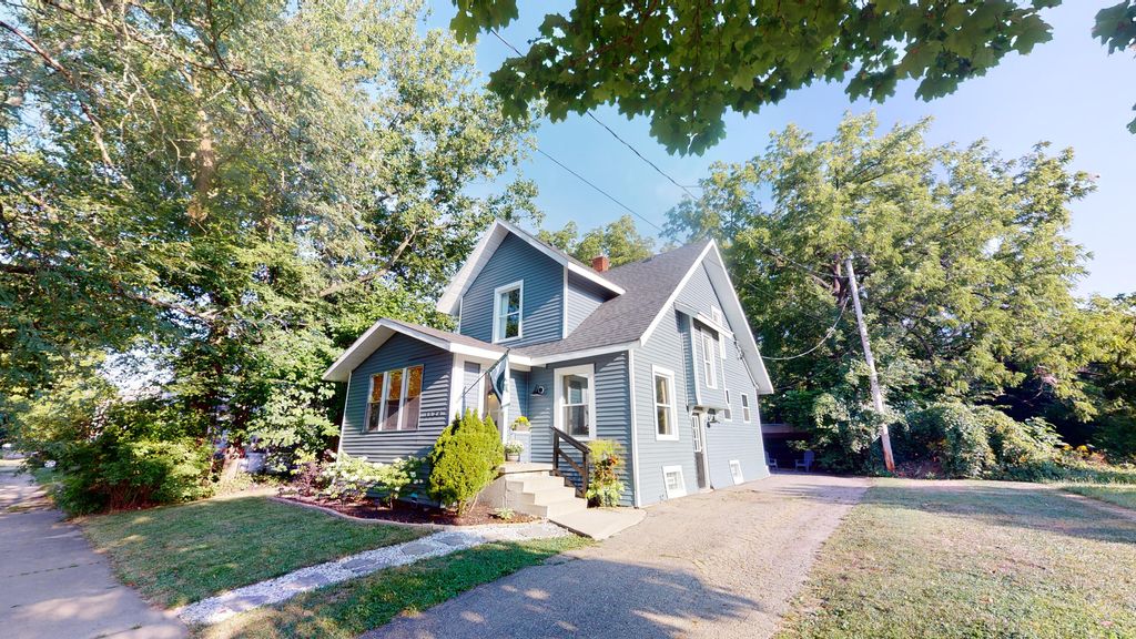 1124 W Lenawee St, Lansing, MI 48915