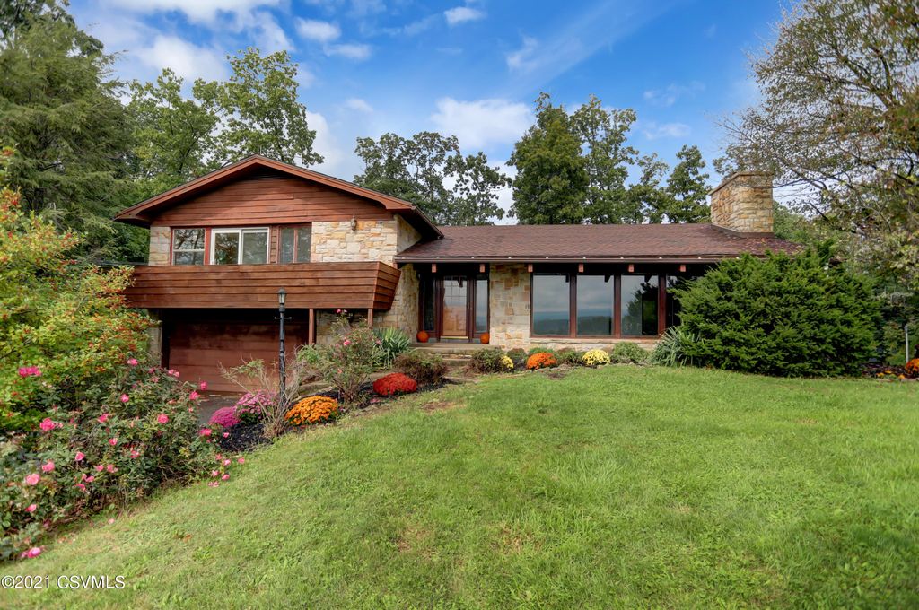 3858 County Line Rd, Winfield, PA 17889
