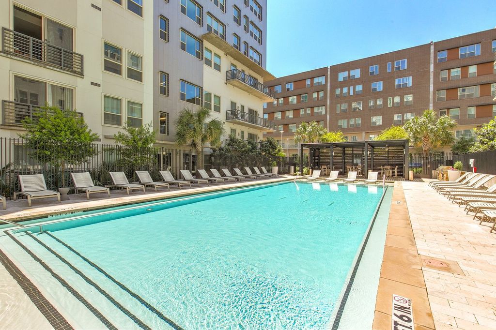 3427 Cedar Springs Rd, Dallas, TX 75219