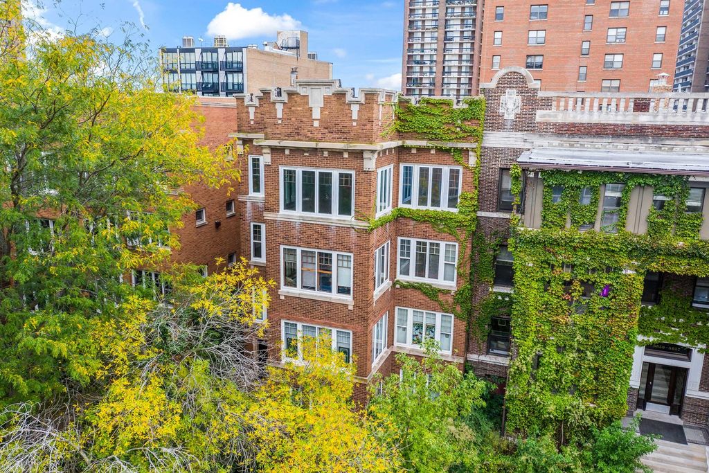 5863 N  Kenmore Ave #3, Chicago, IL 60660