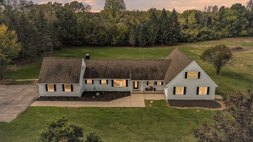 2600 Robinson Rd, Jackson, MI 49203