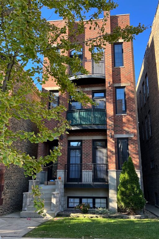 3148 S Wells St #2, Chicago, IL 60616
